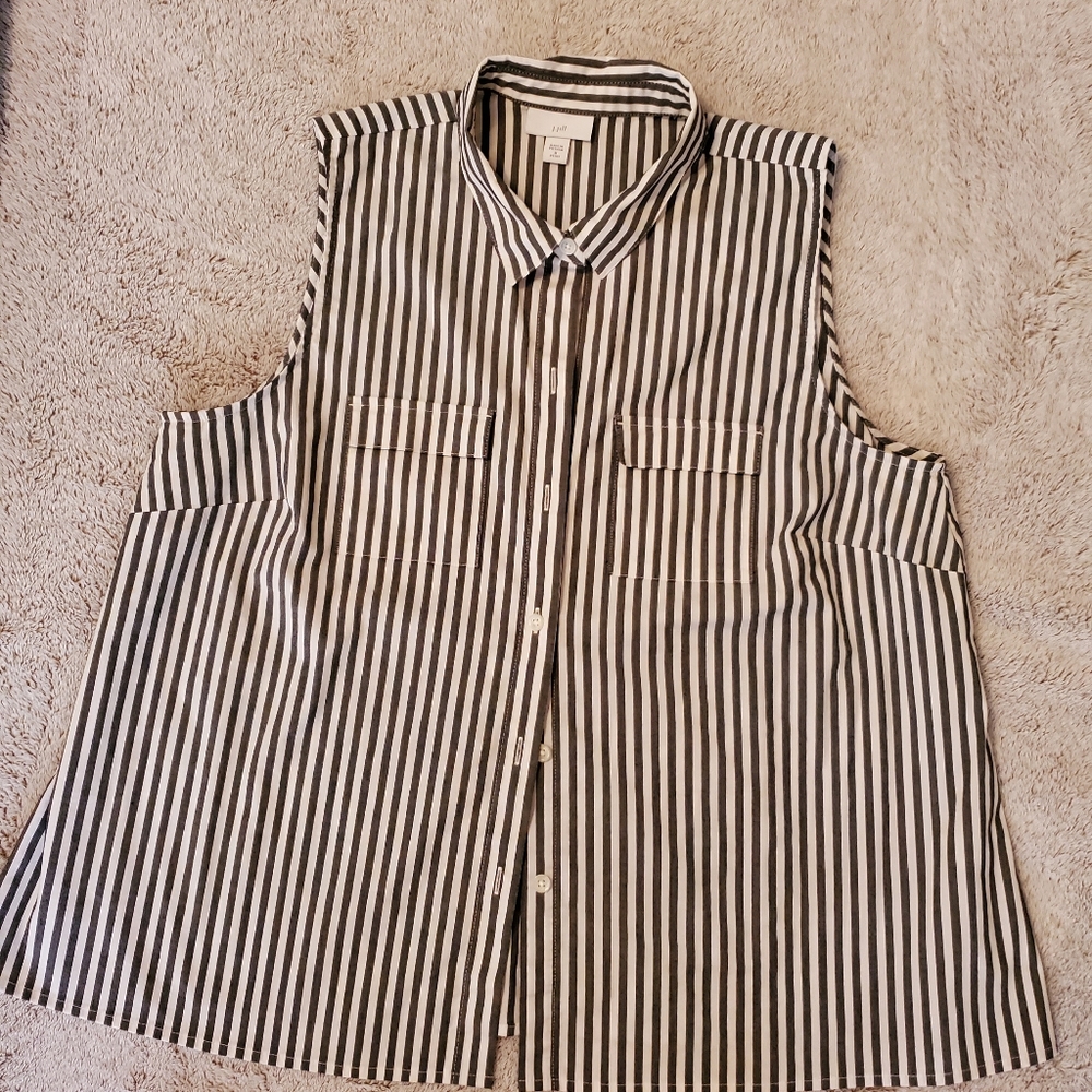 Ladies JJill button front blouse, sleeveless, size M petite, black/white stripe